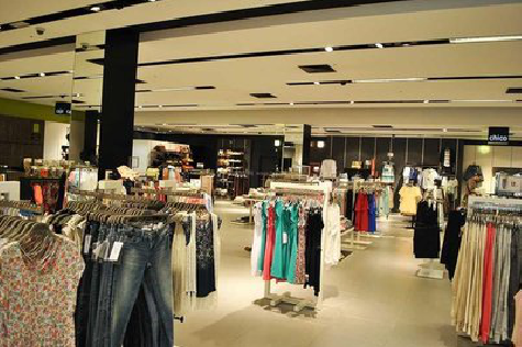 盐边商场里的店面怎么装修？